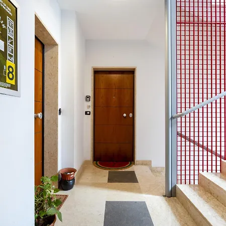 Casa Diletta - Charming With Private Balconies 3*